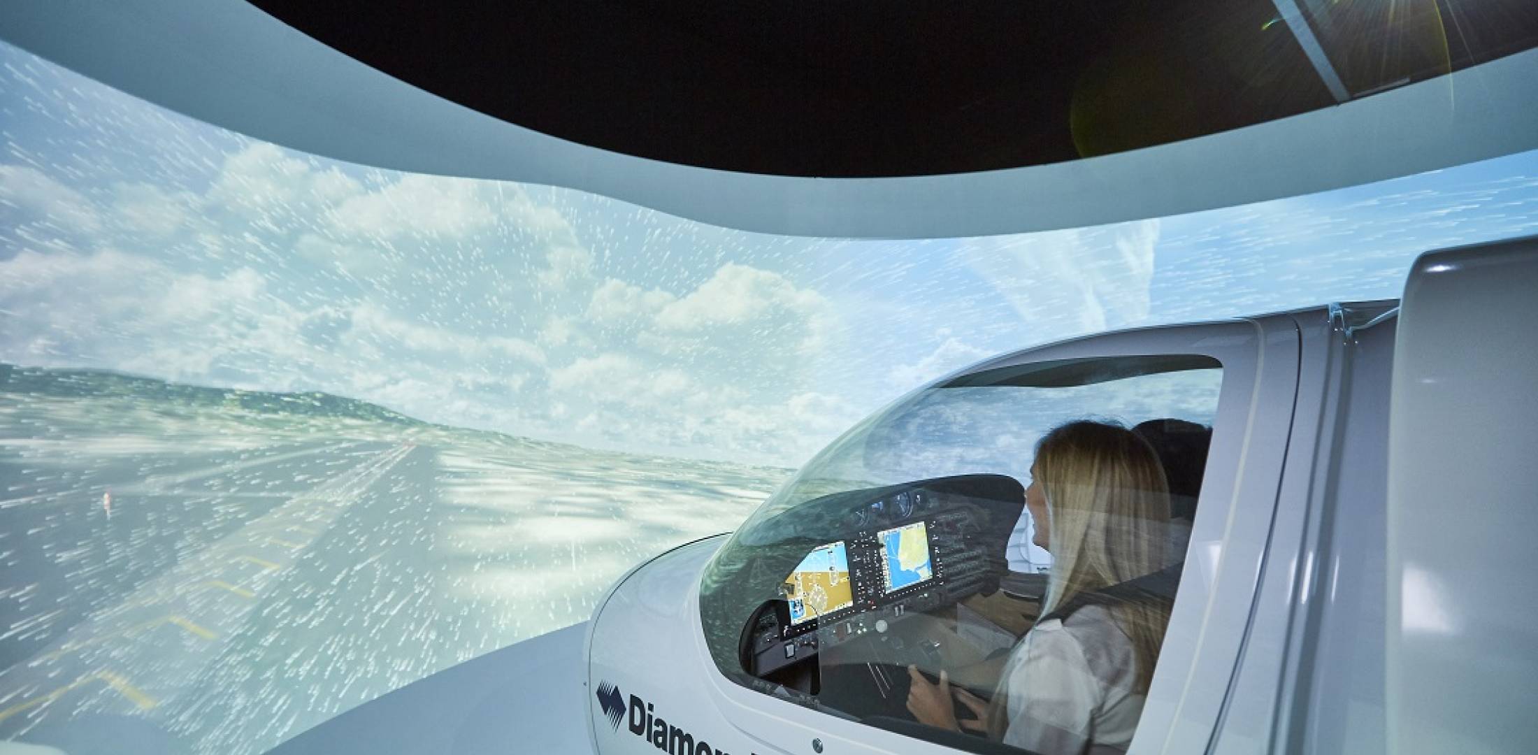 L3Harris's new Cranfield training facilities uses Diamond DA-42 flight simulators.
