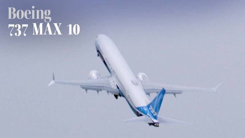Boeing's 737 MAX 10 Makes International Debut at the Farnborough Airshow 2022